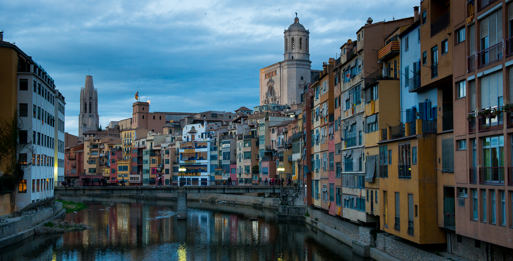 Dans les rues de Gérone en Catalogne